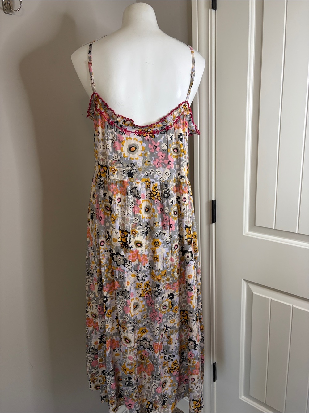 Natural Life Avery Dress embroidered floral midi print hand crochet Sz S NEW - Picture 7 of 12